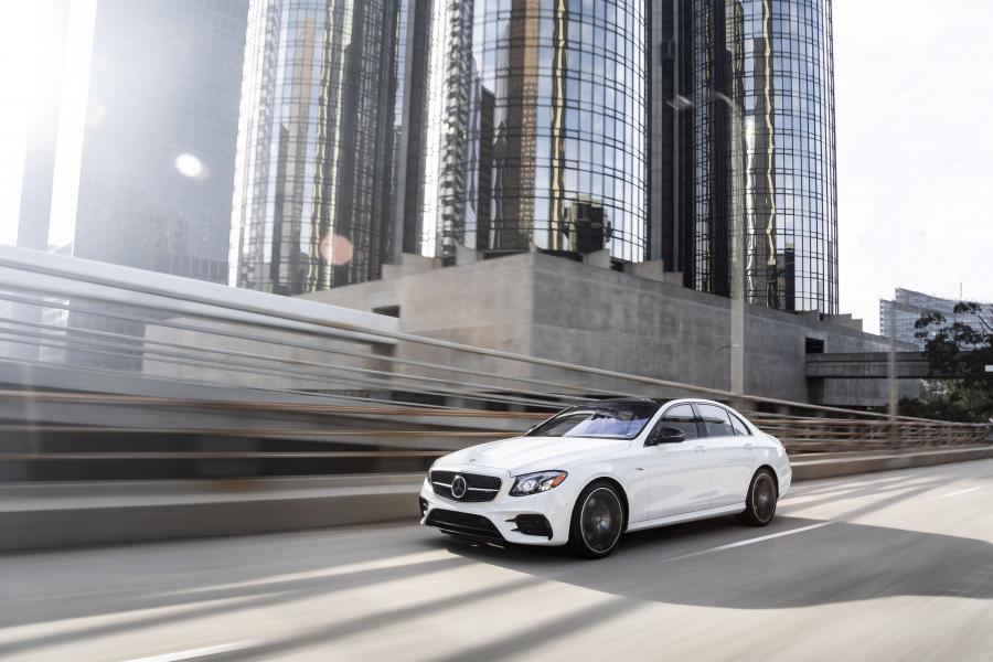  Mercedes-AMG E53 4Matic+ 2018 года  (NA) (фото 11 из 40)